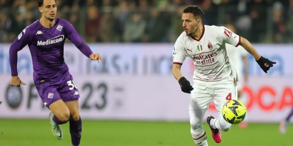 意甲焦点战：国际米兰主场碾压佛罗伦萨，蓝黑军团剑指三分！