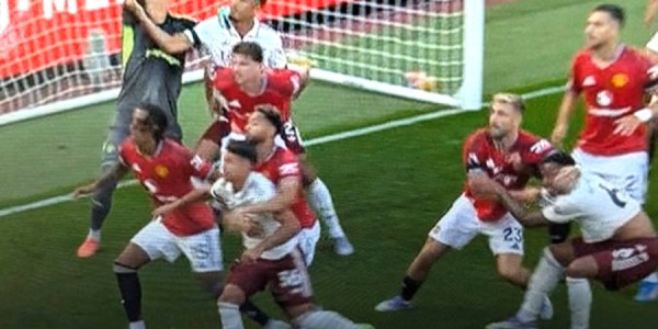 裁判误判导致曼联负阿森纳？失球有效原因曝光，但库尼亚应获点球