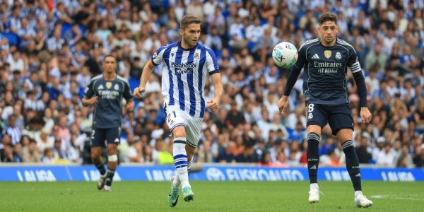 阿诺德伤势分析：腿筋拉伤或缺阵3-4周，皇马的防线将如何应对？